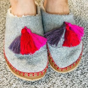 Tom’s Wool Slippers with rubber bottoms and tassel